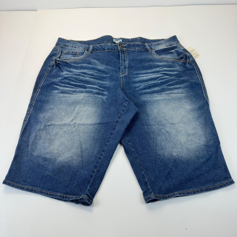 Cato Woman Denim Bermuda Shorts 26W Medium Wash Embroidered Pockets Plus Size